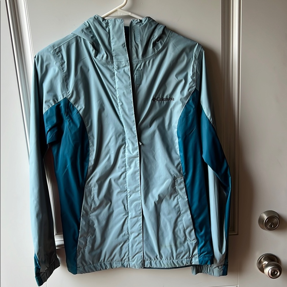 Columbia Blue Ski Jacket with Water-Resistant Finish
